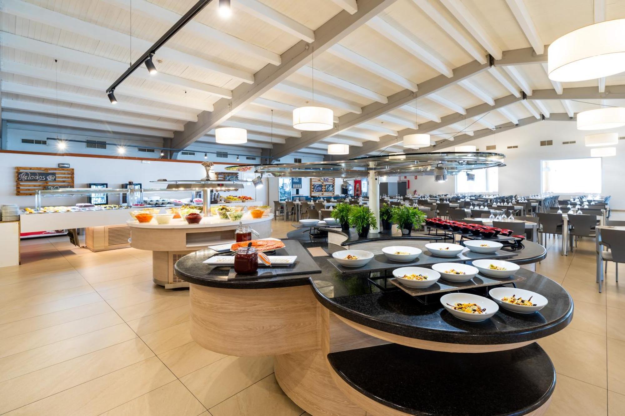 מלון מטלסקנס Ohtels Carabela מראה חיצוני תמונה