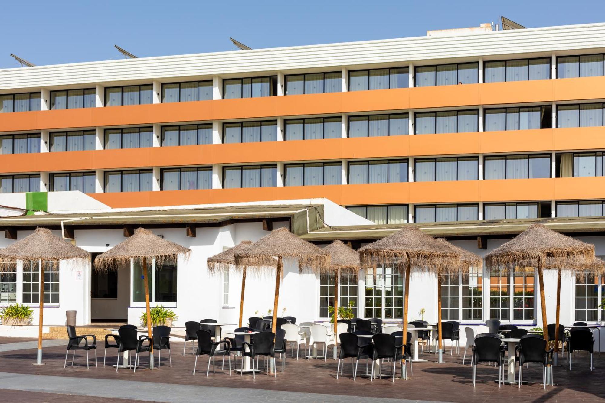 מלון מטלסקנס Ohtels Carabela מראה חיצוני תמונה